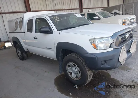 2013 Toyota Tacoma Prerunner V6 z USA, uszkodzony, nr VIN 5TFTU4GN4DX036619